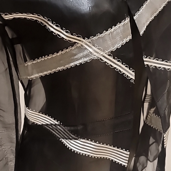 Gianfranco Ferre studio organza blouse with ribbon accents size 6 made in Italy - Picture 3 of 9